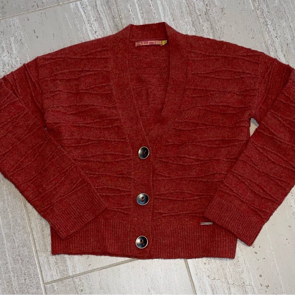 KUNE Women's Elegant rust colored Baby Alpaca wool Cardigan